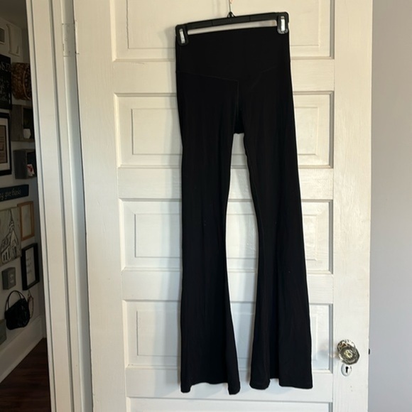 Aerie Real Me Extra Flare Leggings - Picture 1 of 4